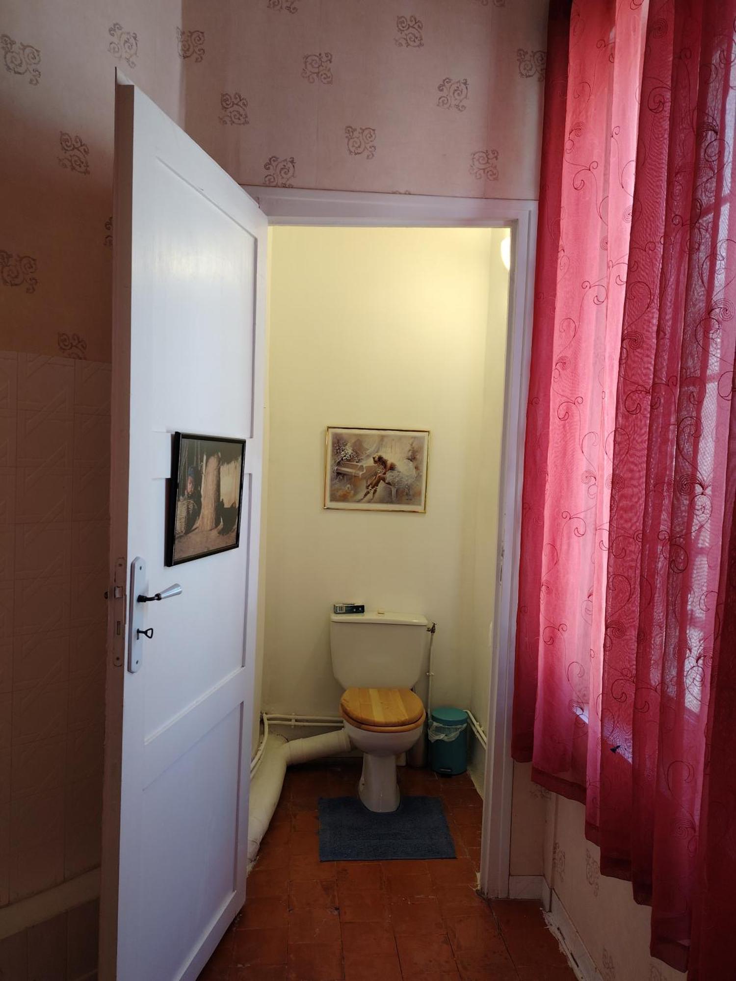 Sallèles-dʼAude Les Volets Bleus Bed & Breakfast エクステリア 写真